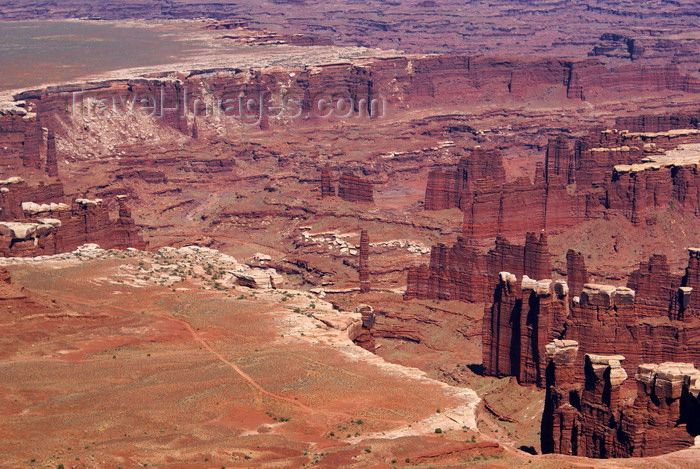 usa2228: Canyonlands National Park, Utah, USA: Green River - rock fins populate the valley - photo by A.Ferrari - (c) Travel-Images.com - Stock Photography agency - Image Bank