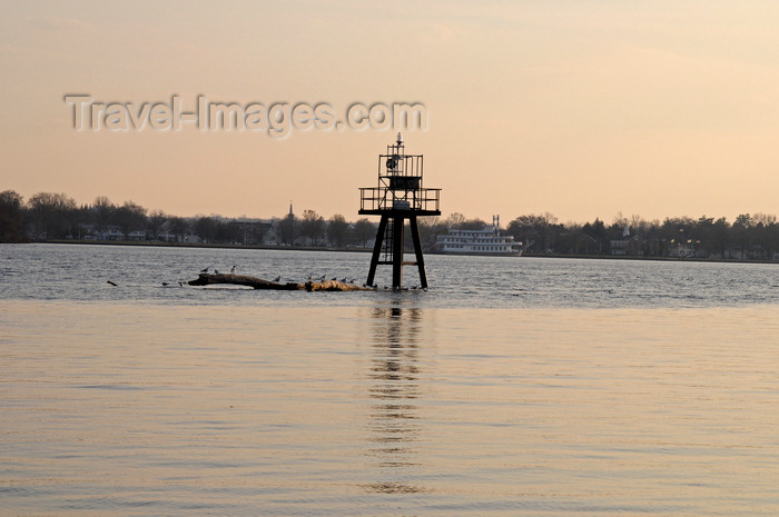 usa223: Bristol, Bucks County, Pennsylvania, USA: navigation light on the Delaware River - photo by N.Chayer - (c) Travel-Images.com - Stock Photography agency - Image Bank