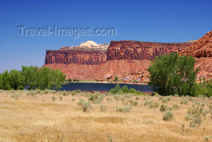 usa2235: Canyonlands National Park, Utah, USA: on the banks of the Colorado river - photo by A.Ferrari - (c) Travel-Images.com - Stock Photography agency - Image Bank