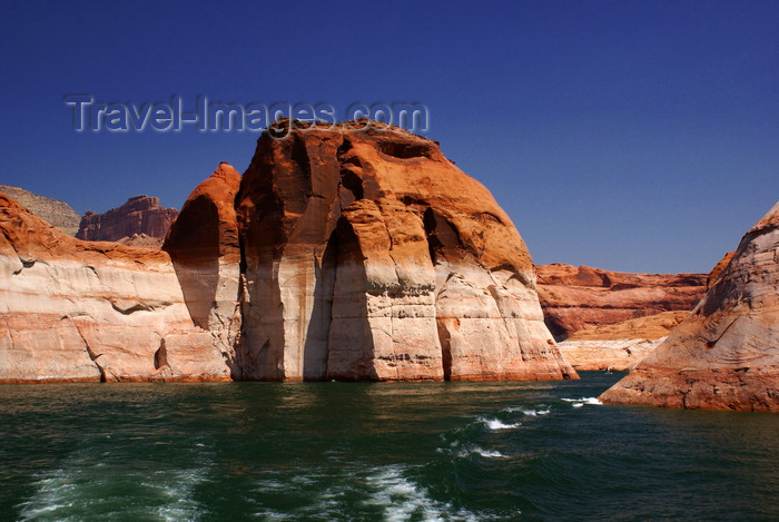 usa2237: Lake Powell, Utah, USA: entering the canyon of Rainbow Bridge National Monument - photo by A.Ferrari - (c) Travel-Images.com - Stock Photography agency - Image Bank