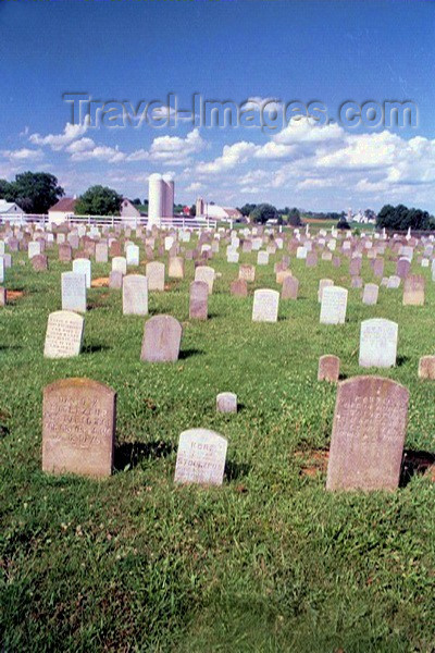 usa225: Pennsylvania, USA: Amish cemetery - Anabaptist tombs - headstones - photo by J.Kaman - (c) Travel-Images.com - Stock Photography agency - Image Bank