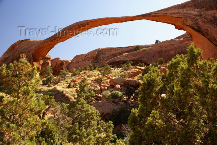 usa2256: Arches National Park, Grand County, Utah, USA: Landscape Arch still defies gravity - the the longest arch in the park - Devil's Garden Trail - photo by A.Ferrari - (c) Travel-Images.com - Stock Photography agency - Image Bank