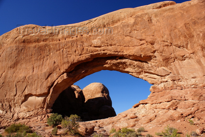 usa2264: Arches National Park, Grand County, Utah, USA: South Window - a robust rock fin - photo by A.Ferrari - (c) Travel-Images.com - Stock Photography agency - Image Bank