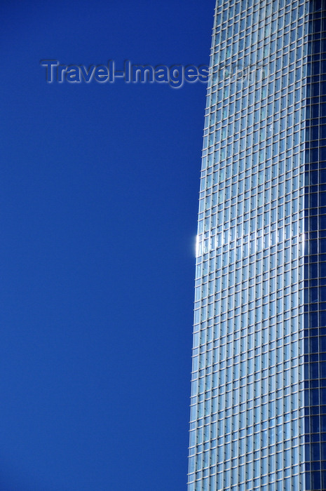 usa2270: Oklahoma City, OK, USA: Devon Energy Tower - façade edge in the sun - photo by M.Torres - (c) Travel-Images.com - Stock Photography agency - Image Bank