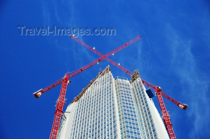 usa2279: Oklahoma City, OK, USA: Devon Energy Tower - cranes cross over the top - 850 feet and 50 stories - contractors were a joint venture between Flintco and Holder Construction - photo by M.Torres - (c) Travel-Images.com - Stock Photography agency - Image Bank