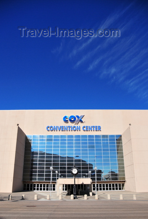 usa2283: Oklahoma City, OK, USA: Cox Convention Center, former Myriad Convention Center - 1 Myriad Gardens - Bozalis and Roloff architects - photo by M.Torres - (c) Travel-Images.com - Stock Photography agency - Image Bank