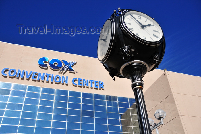 usa2284: Oklahoma City, OK, USA: Cox Convention Center - Oklahoma Centennial Clock - Big 12 Timekeeper - West Reno Avenue - photo by M.Torres - (c) Travel-Images.com - Stock Photography agency - Image Bank