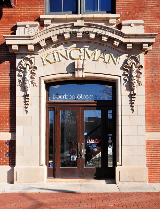 usa2298: Oklahoma City, OK, USA: Bricktown, former Warehouse District - entrance of the Kingman-Moore Building - brick and decorative limestone - ribbons hang from each side of the center floral pattern, with a layered ribbon flowing from beneath the center - 100 E. California Avenue - photo by M.Torres - (c) Travel-Images.com - Stock Photography agency - Image Bank