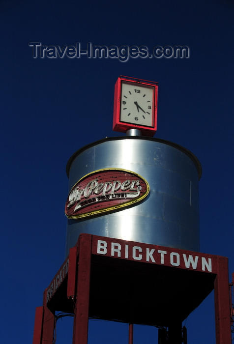 usa2301: Oklahoma City, OK, USA: Bricktown - Dr. Pepper Tower - metal water tower against the sky - notice the mobile phone antennas on the legs - photo by M.Torres - (c) Travel-Images.com - Stock Photography agency - Image Bank