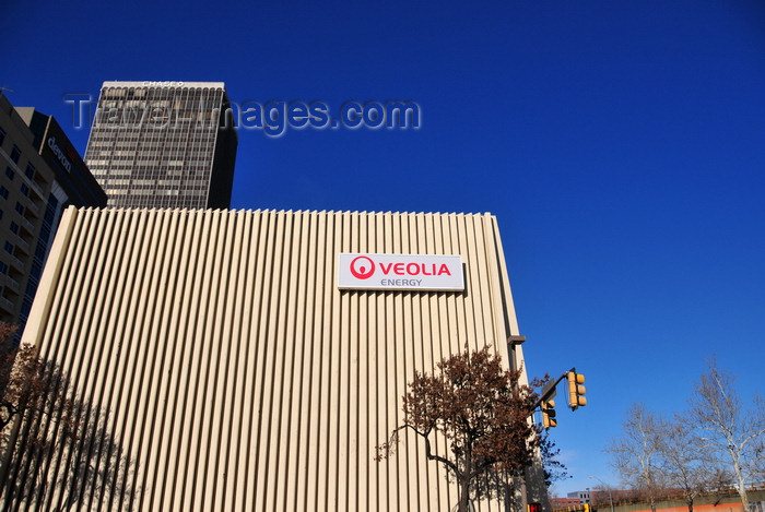 usa2303: Oklahoma City, OK, USA: Veolia cubic building - former TriGen Energy powerplant - operates one natural gas and two oil generators - intersection of Sheridan avenue and E.K Gaylord boulevard - photo by M.Torres - (c) Travel-Images.com - Stock Photography agency - Image Bank