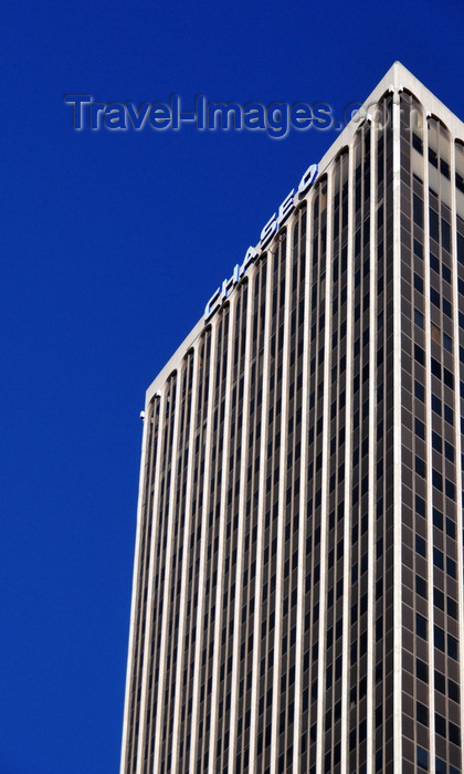 usa2305: Oklahoma City, OK, USA: Chase Tower - a 36-floor skyscraper built in 1971 for Liberty National Bank and Trust Company - view of the top - photo by M.Torres - (c) Travel-Images.com - Stock Photography agency - Image Bank