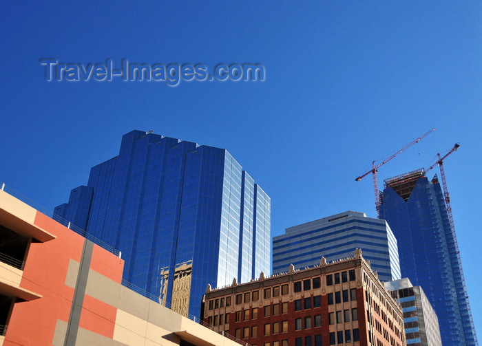 usa2321: Oklahoma City, OK, USA: Business District - looking south along N Harvey Avenue - Court Plaza Building, Leadership Square, Okahoma Tower, Devon Tower - photo by M.Torres - (c) Travel-Images.com - Stock Photography agency - Image Bank