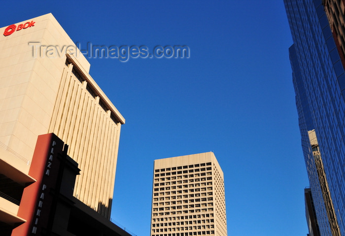 usa2323: Oklahoma City, OK, USA: Bank of Oklahoma Plaza - Sorey Hill Binnicker Architects - 201 Robert S. Kerr Avenue - SandRidge Center and Leadership Square on the right - photo by M.Torres - (c) Travel-Images.com - Stock Photography agency - Image Bank