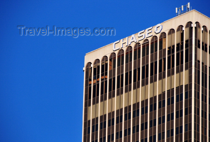 usa2348: Oklahoma City, OK, USA: Chase Tower - the skyscraper displays the Chase logo - mobile phone antennas - photo by M.Torres - (c) Travel-Images.com - Stock Photography agency - Image Bank
