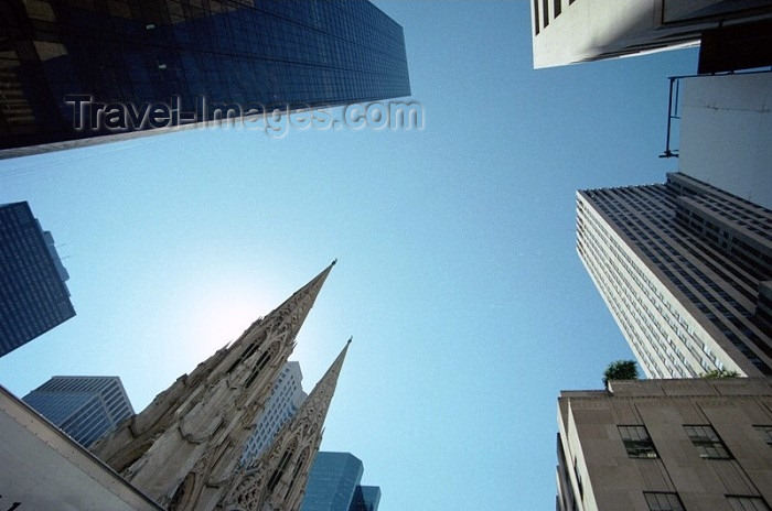 usa237: Manhattan (New York): where's the sun? - photo by J.Kaman - (c) Travel-Images.com - Stock Photography agency - Image Bank