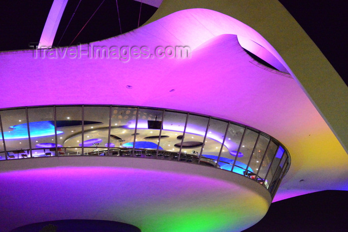 usa2388: Los Angeles, California, USA: LAX, Los Angeles International Airport at night - flying saucer Theme Building, the Encounter Restaurant - photo by M.Torres - (c) Travel-Images.com - Stock Photography agency - Image Bank