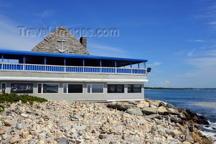 usa2414: Narragansett Pier, Washington County, Rhode Island, USA: Coast Guard House and the Atlantic Ocean, waterfront restaurant - photo by M.Torres - (c) Travel-Images.com - Stock Photography agency - Image Bank