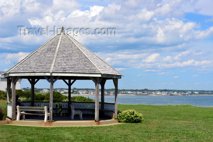 usa2422: Point Judith, Narragansett, Rhode Island: gazebo with a sea view at Point Judith beach - Narragansett Bay - photo by M.Torres - (c) Travel-Images.com - Stock Photography agency - Image Bank