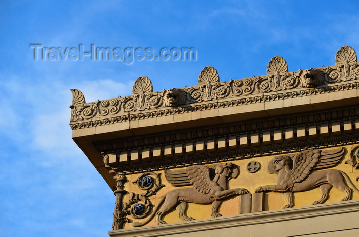 usa2451: Wilmington, DE, USA: Wilmington Public Library - cornice and frieze with winged lions and blue roses - architect Henry Hornbostel, Classical Revival style - photo by M.Torres - (c) Travel-Images.com - Stock Photography agency - Image Bank