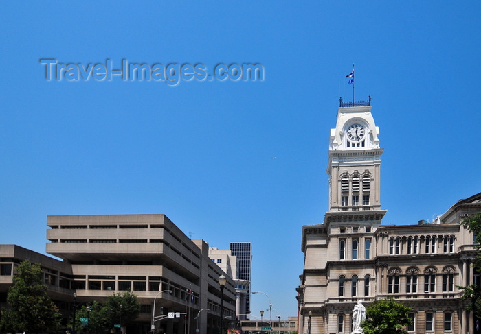 usa2488: Louisville, Kentucky, USA: Louisville Hall of Justice and to its right the City Hall - 6th and Jefferson - photo by M.Torres - (c) Travel-Images.com - Stock Photography agency - Image Bank