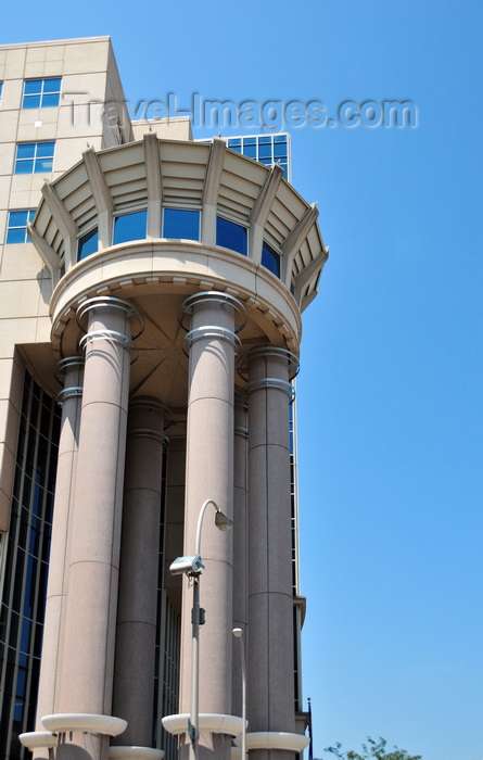 usa2501: Louisville, Kentucky, USA: Jefferson Judicial Center aka Jefferson County Courts Complex - detail of the circular portico - West Jefferson Street - photo by M.Torres - (c) Travel-Images.com - Stock Photography agency - Image Bank