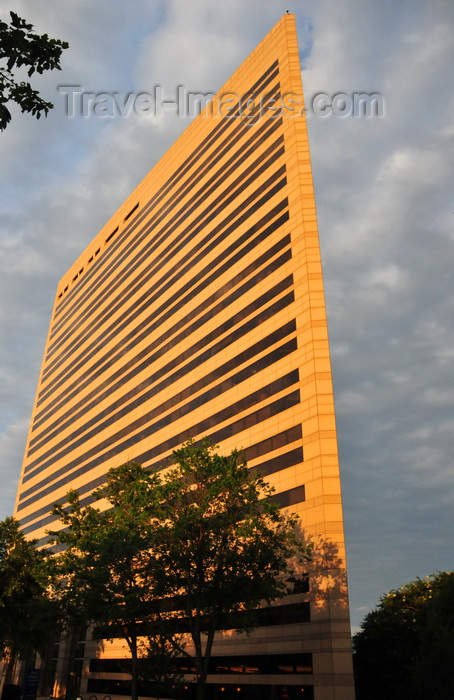 usa2546: Charlotte, North Carolina, USA: Charlotte Mecklenburg Government Center - modernism by Pease Associates - East Fourth Street - photo by M.Torres - (c) Travel-Images.com - Stock Photography agency - Image Bank