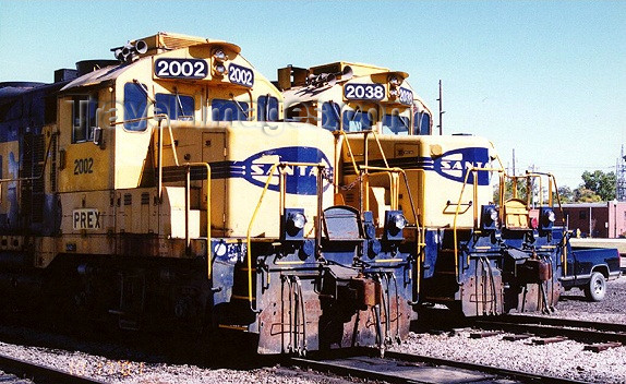 usa300: Crawford (Arkansas): a point for railroads heading West - locomotives - Santa Fe railway - photo by G.Frysinger - (c) Travel-Images.com - Stock Photography agency - Image Bank