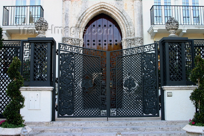 usa343: USA - Miami (Florida): gate (photo by Charlie Blam) - (c) Travel-Images.com - Stock Photography agency - Image Bank