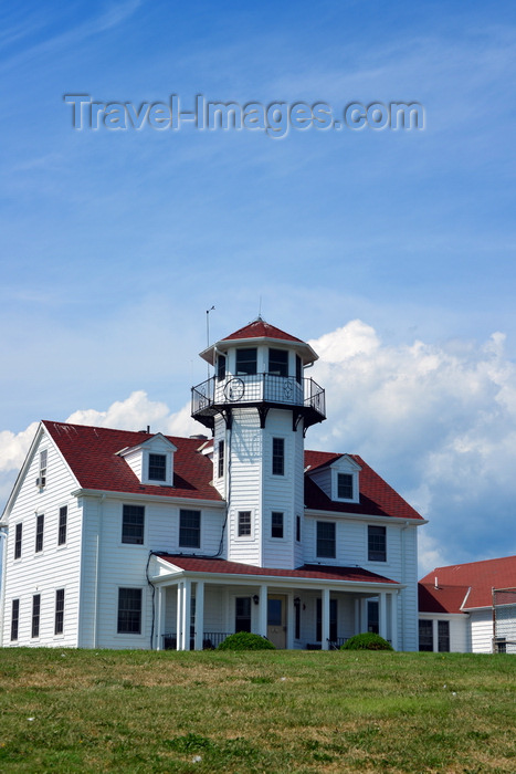 usa369: Point Judith, Narragansett, Rhode Island: U.S. Coast Guard Station - life-saving station - entrance to Narragansett Bay, famous for many sinkings - photo by M.Torres - (c) Travel-Images.com - Stock Photography agency - Image Bank