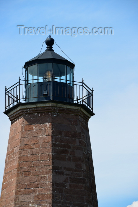 usa371: Point Judith aka Cape Hatteras of New England, Narragansett, Rhode Island: Point Judith Lighthouse with the light on the fresnel lens - detail - entrance to Narragansett Bay - photo by M.Torres - (c) Travel-Images.com - Stock Photography agency - Image Bank