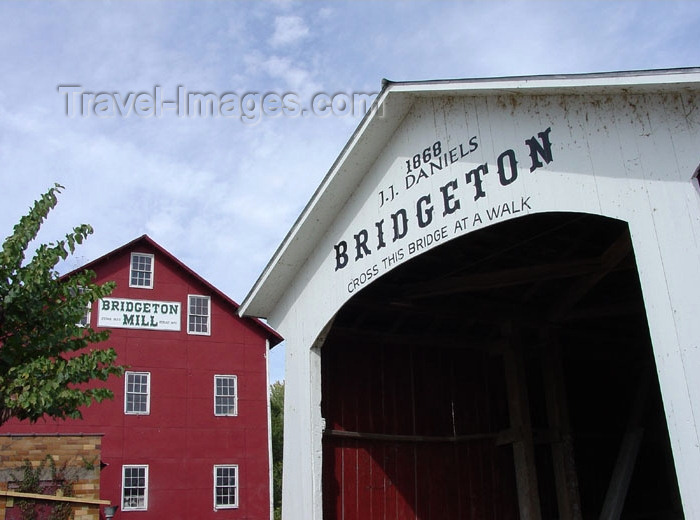 usa403: Parke County (Indiana): covered bridge - Jackson Bridge - photo by G.Frysinger - (c) Travel-Images.com - Stock Photography agency - Image Bank