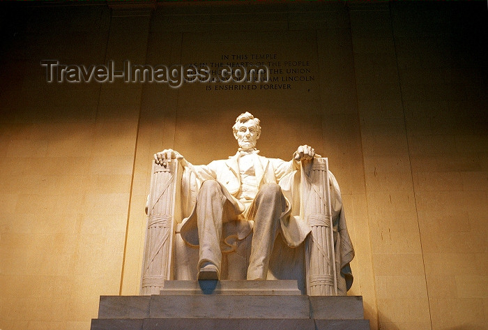 usa433: Washington D.C.: Lincoln memorial - the president's statue - sculptor Daniel Chester French - photo by G.Friedman - (c) Travel-Images.com - Stock Photography agency - Image Bank