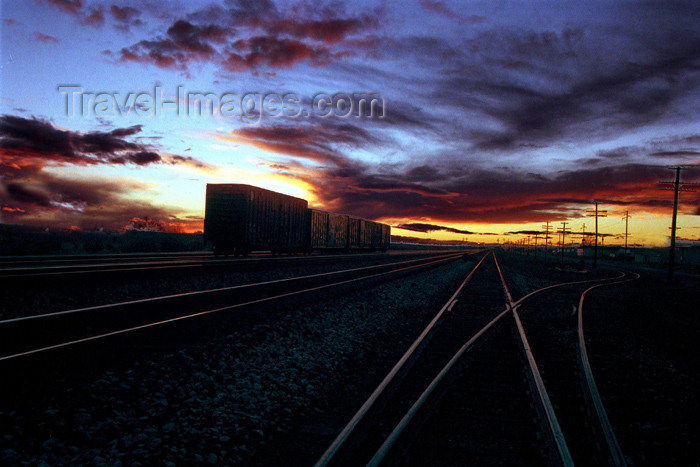 usa448: USA - Flagstaff (Arizona): railroad sunset (photo by G.Friedman) - (c) Travel-Images.com - Stock Photography agency - Image Bank