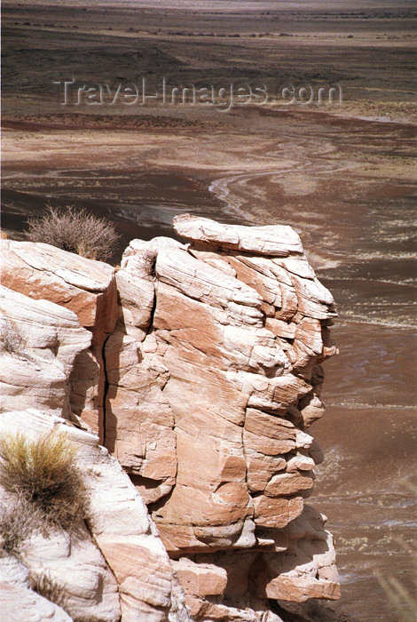 usa452: USA - Cocoa Mountains - Petrified Forest National Park (Arizona): rocky cliff (photo by G.Friedman) - (c) Travel-Images.com - Stock Photography agency - Image Bank