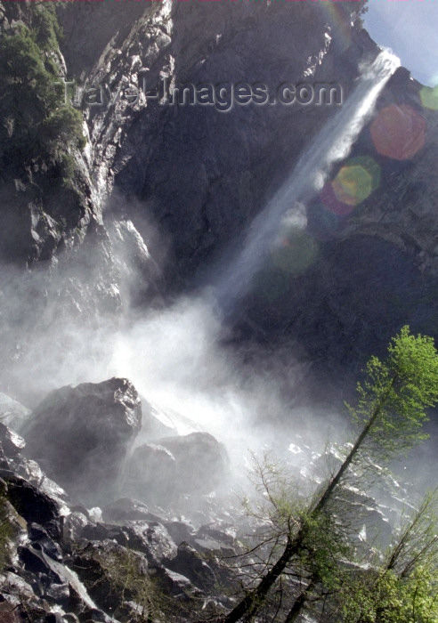 usa470: Yosemite National Park (California): waterfall II - photo by M.Bergsma - (c) Travel-Images.com - Stock Photography agency - Image Bank