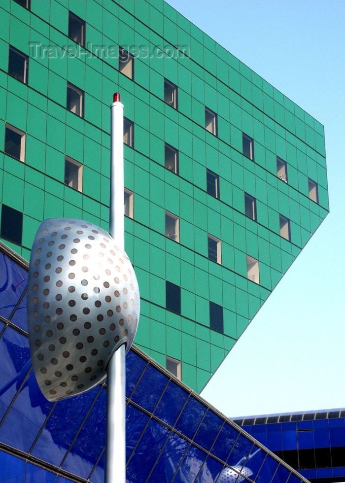 usa475: Los Angeles / LAX (California): Pacific Design Center - Blue Whale - detail - West Hollywood - architect Cesar Pelli - Photo by G.Friedman - (c) Travel-Images.com - Stock Photography agency - Image Bank