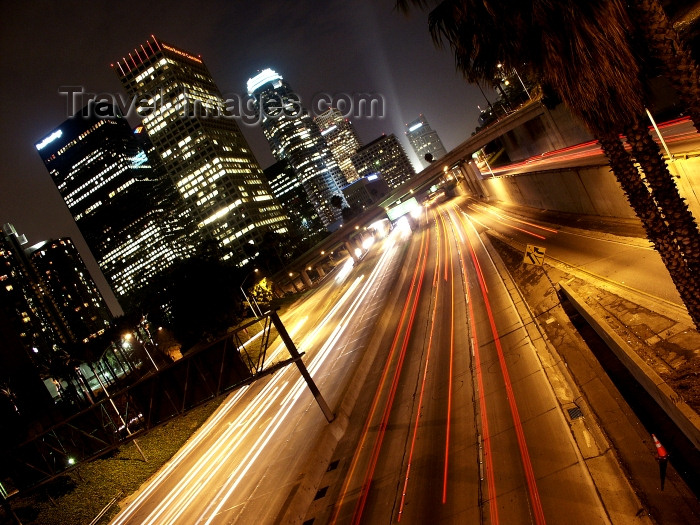 usa487: Los Angeles (California): downtown LA Freeway at night - Photo by G.Friedman - (c) Travel-Images.com - Stock Photography agency - Image Bank