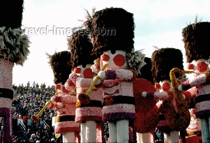 usa492: Los Angeles (California): Rose parade - Photo by G.Friedman - (c) Travel-Images.com - Stock Photography agency - Image Bank