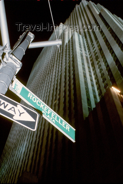 usa498: Manhattan (New York): Rockefeller Center - street sign - Rockefeller Plaza - Photo by G.Friedman - (c) Travel-Images.com - Stock Photography agency - Image Bank