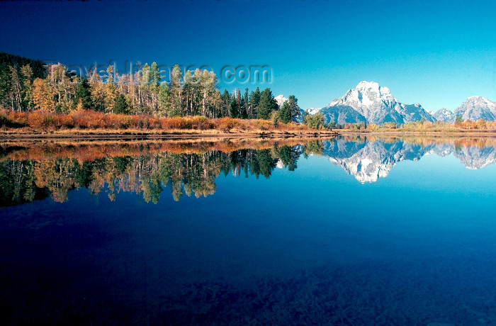 usa501: Grand Teton (Wyoming): Mount Moran - reflection - Oxbow Bend - photo by J.Fekete - (c) Travel-Images.com - Stock Photography agency - Image Bank