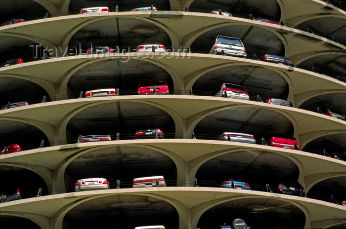 usa531: Chicago, Illinois, USA: parking floors at Marina City with, designed by Bertrand Goldberg in 1964 - corn cob towers - Wacker Drive - photo by C.Lovell - (c) Travel-Images.com - Stock Photography agency - Image Bank