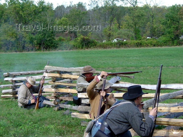 usa577: Old Wade House State Park (Wisconsin): Confederate Forces - Civil War battle reenactment - photo by G.Frysinger - (c) Travel-Images.com - Stock Photography agency - Image Bank