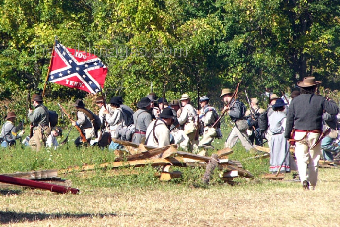 usa580: Old Wade House State Park (Wisconsin): Confederate Forces - 19th Tennessee - Civil War - Battle reenactment - photo by G.Frysinger - (c) Travel-Images.com - Stock Photography agency - Image Bank