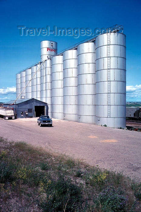 usa585: USA - Montana: wheat silo - Peavey - cereals - agriculture - photo by J.Fekete - (c) Travel-Images.com - Stock Photography agency - Image Bank