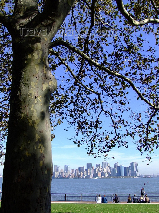 usa593: New York: Manhattan seen from Liberty Island - photo by M.Bergsma - (c) Travel-Images.com - Stock Photography agency - Image Bank