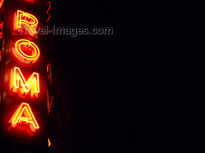 usa611: Manhattan (New York City): Little Italy - 'Roma' neon - photo by M.Bergsma - (c) Travel-Images.com - Stock Photography agency - Image Bank
