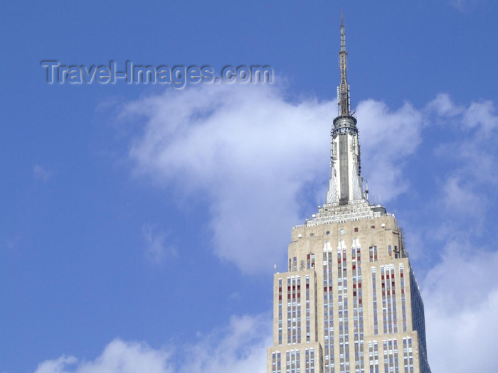 usa616: New York City: Empire State Building and the sky - photo by M.Bergsma - (c) Travel-Images.com - Stock Photography agency - Image Bank