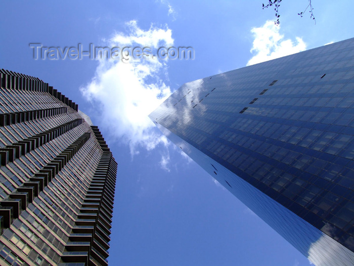 usa633: Manhattan (New York City): Trump World Tower - residential skyscraper at 845 United Nations Plaza, First Avenue between 47th and 48th Streets - architect Costas Kondylis & Associates - photo by M.Bergsma - (c) Travel-Images.com - Stock Photography agency - Image Bank