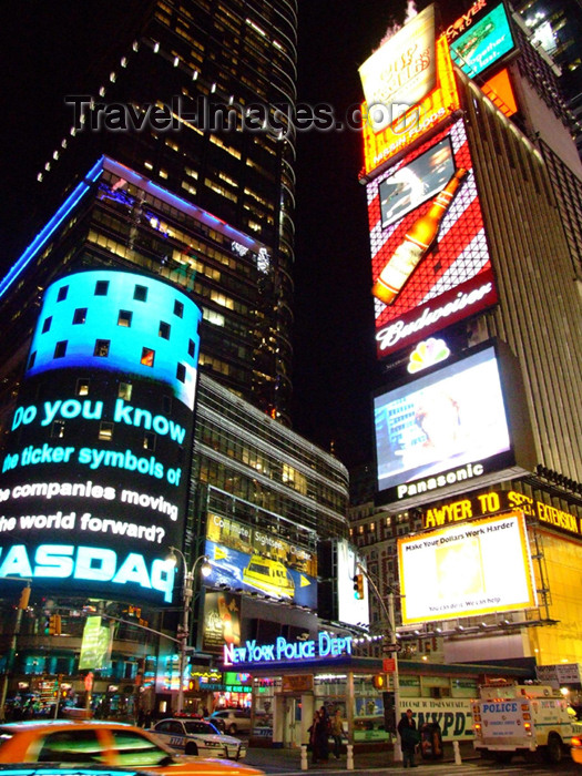 usa643: Manhattan (New York City): Times Square - New York Police Department - NYPD - photo by M.Bergsma - (c) Travel-Images.com - Stock Photography agency - Image Bank