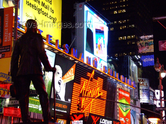 usa646: Manhattan (New York City): Times Square - George M. Cohan statue - night - city lights - photo by M.Bergsma - (c) Travel-Images.com - Stock Photography agency - Image Bank